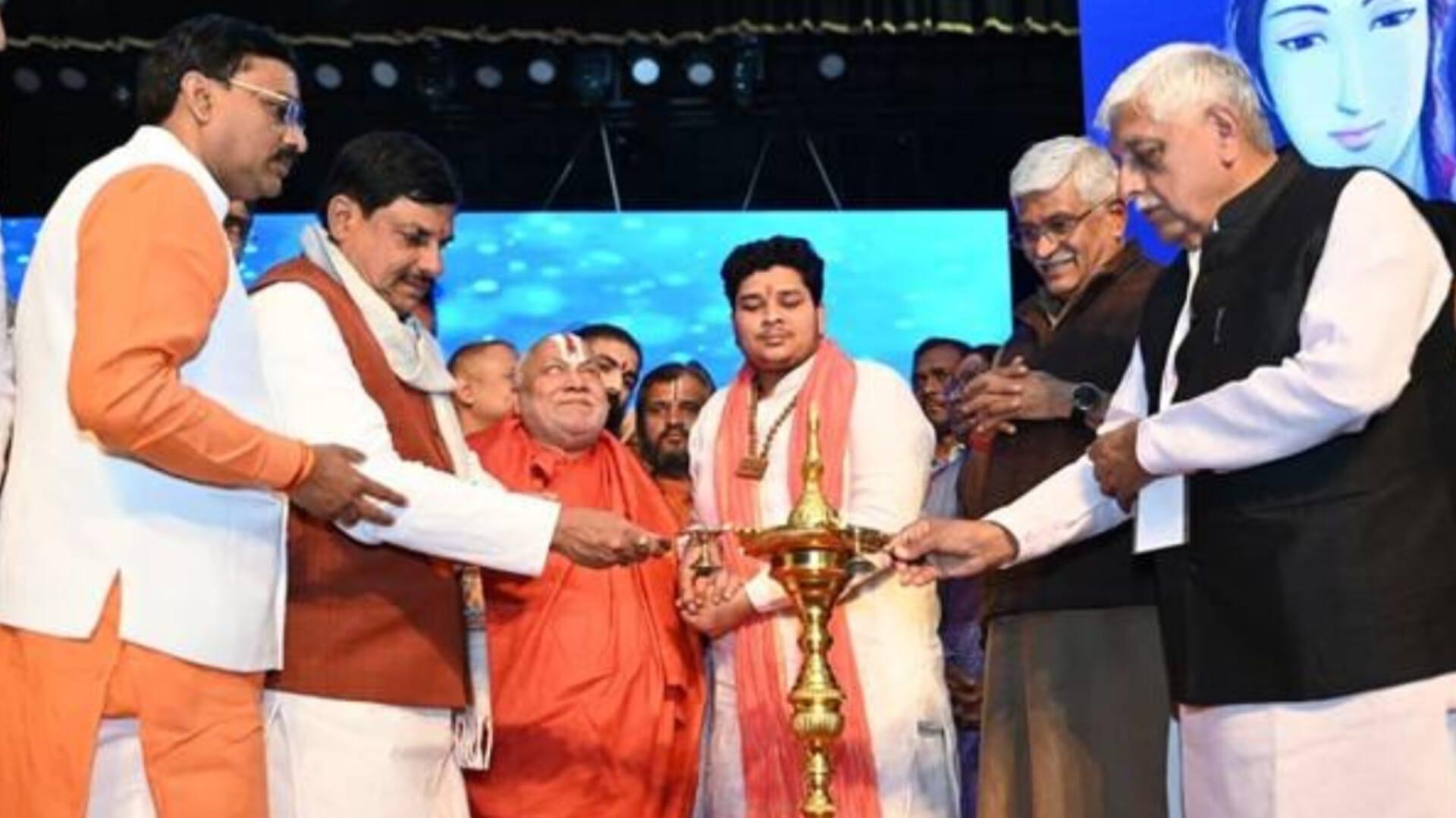 World Ramayana Conference begins in Jabalpur; Jagadguru Rambhadracharya demands national book status for Ramcharitmanas