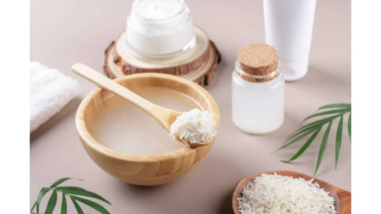 तांदळाचे पाणी चेहऱ्यासाठी वरदान, जाणून घ्या कसे वापरावे