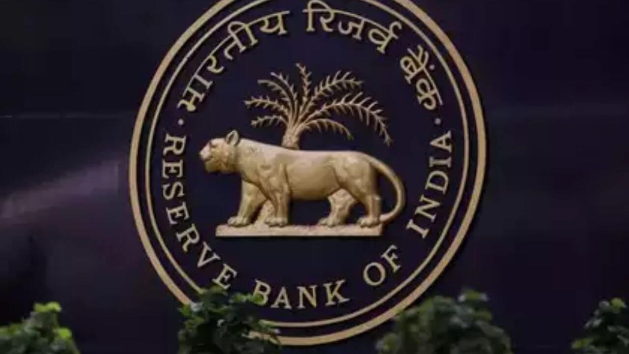 RBI UPDATE: रेपो रेट घटला, कोणत्या बँकांचे कर्ज स्वस्त?