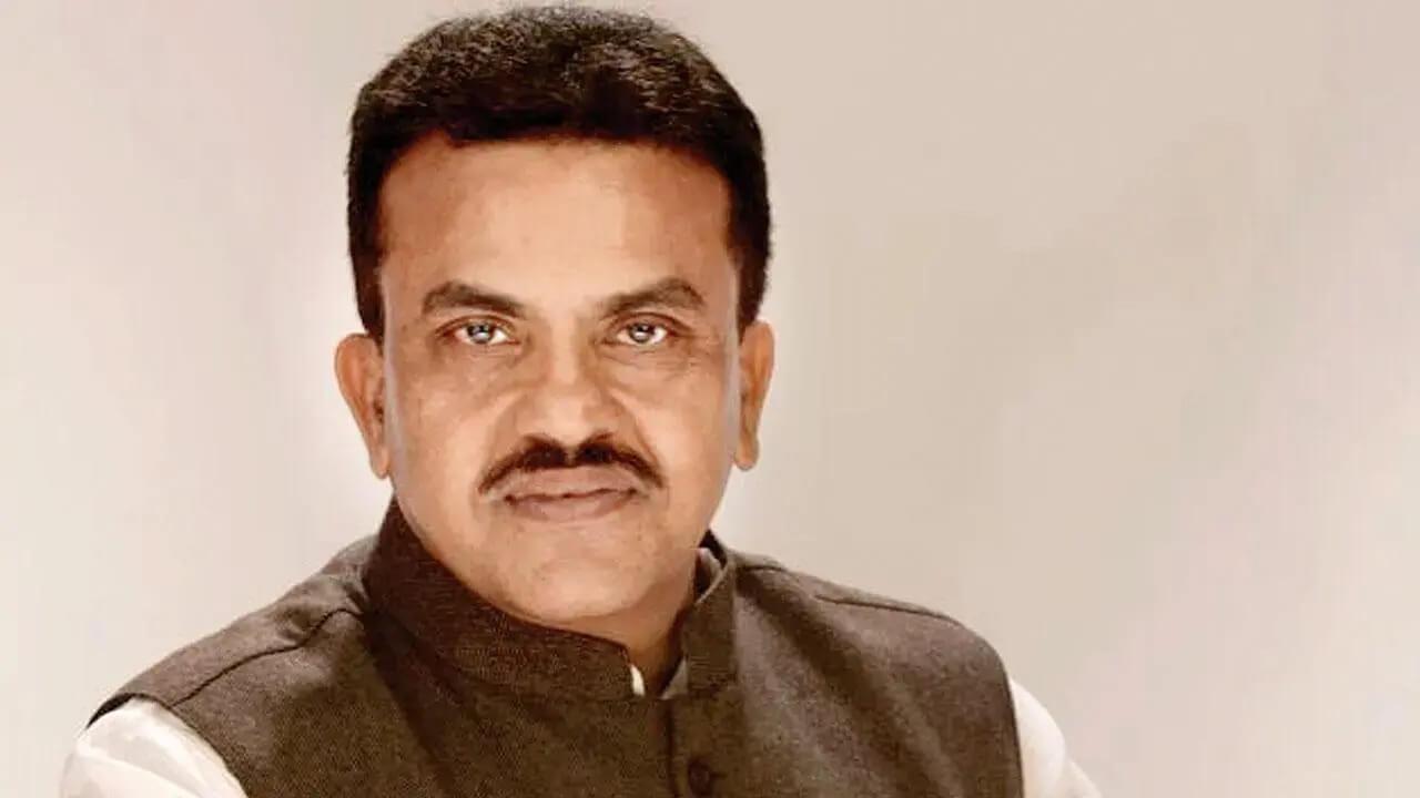 देश संकटात असताना मराठी भाषिकांचे कैवारी परदेशात फोटोग्राफीत मग्न, शिवसेना उपनेते संजय निरुपम यांची उबाठावर टीका