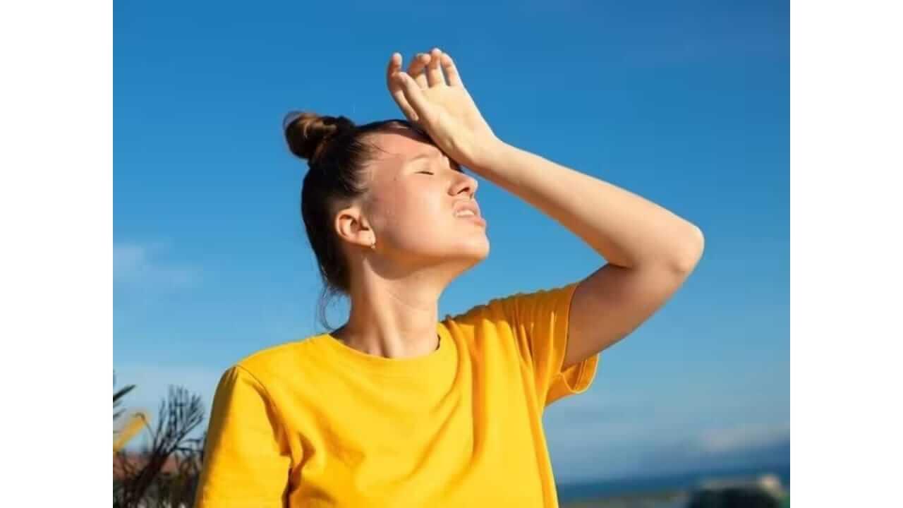 Health Tips : तुम्हालाही उन्हाळ्यात खूप घाम येतो? ‘या’ गोष्टी फॉलो करा, काही दिवसांतच फरक जाणवेल