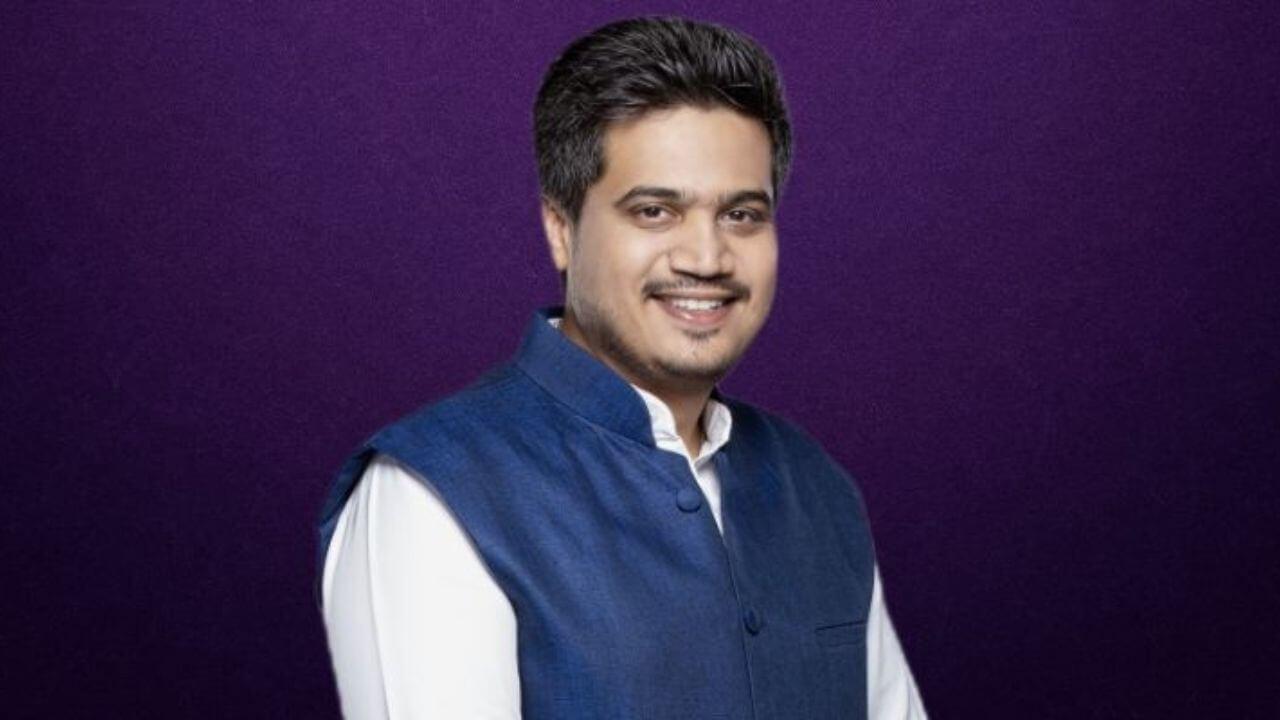 “सरकारला लाडक्या बहिणी परक्या…”; अपात्र महिलांवरून आमदार रोहित पवारांची सरकारवर टीका