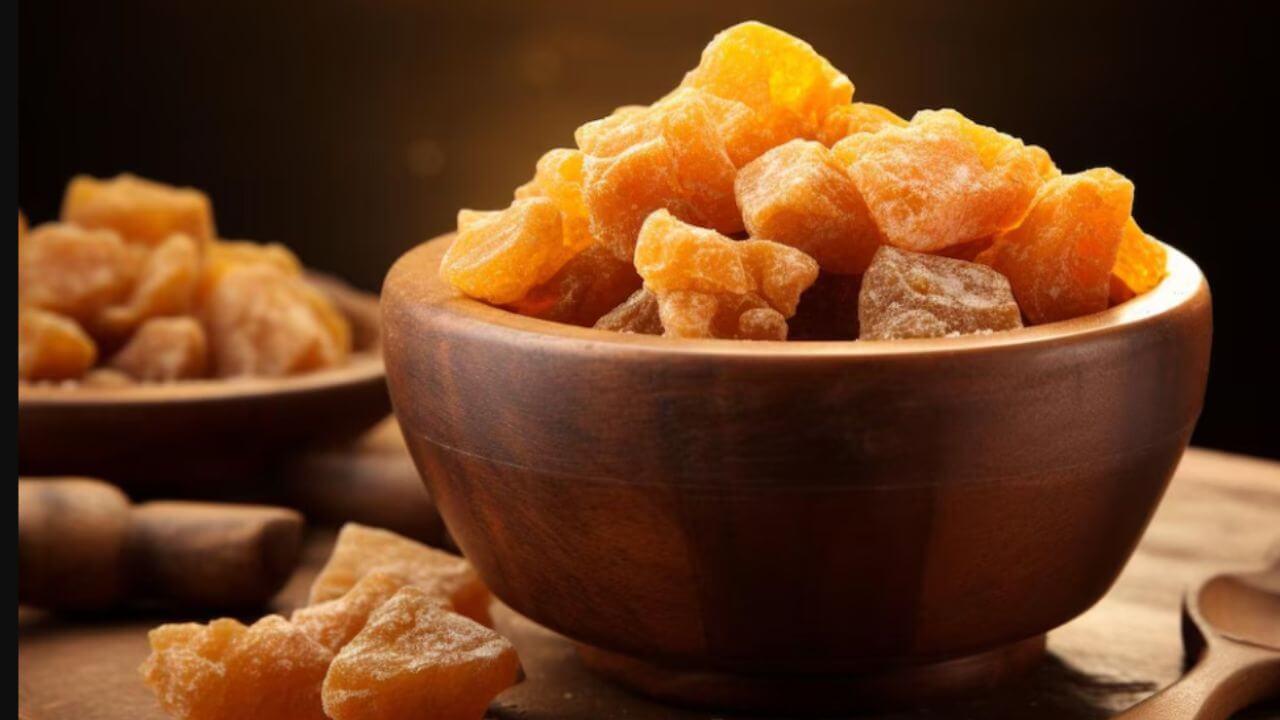 उन्हाळ्यात खा गूळ आणि बडीशेप, आरोग्याला मिळतील चमत्कारिक फायदे