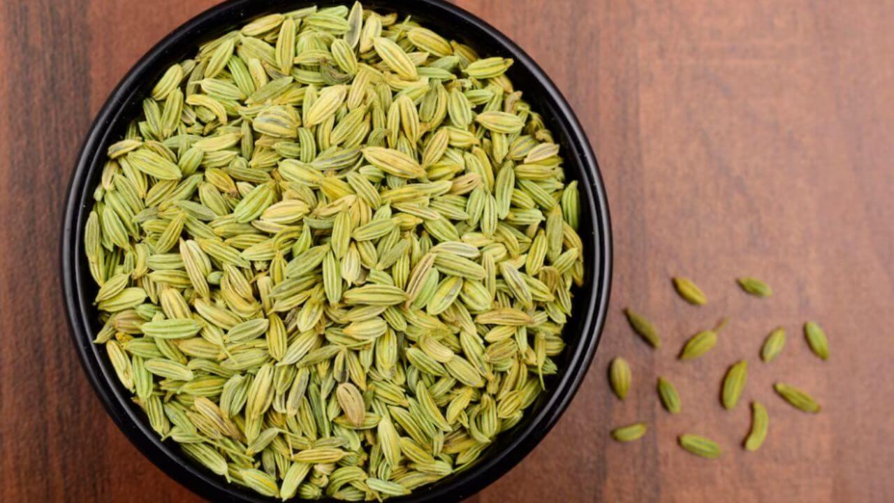 दररोज प्या बडीशेपचा चहा? ब्लड प्रेशर राहील नियंत्रणात, मिळतील अनेक फायदे