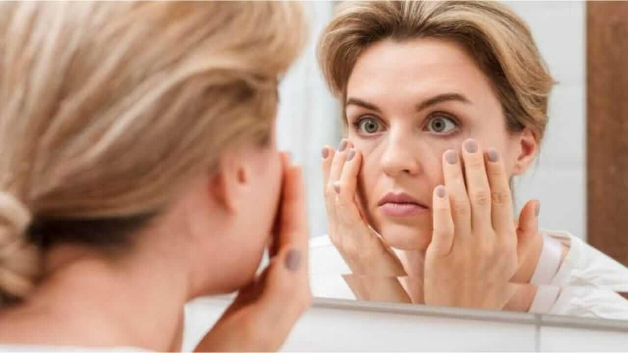 सकाळी उठताच चेहऱ्यावर सूज दिसते, ‘या’ टिप्स फॉलो करा…