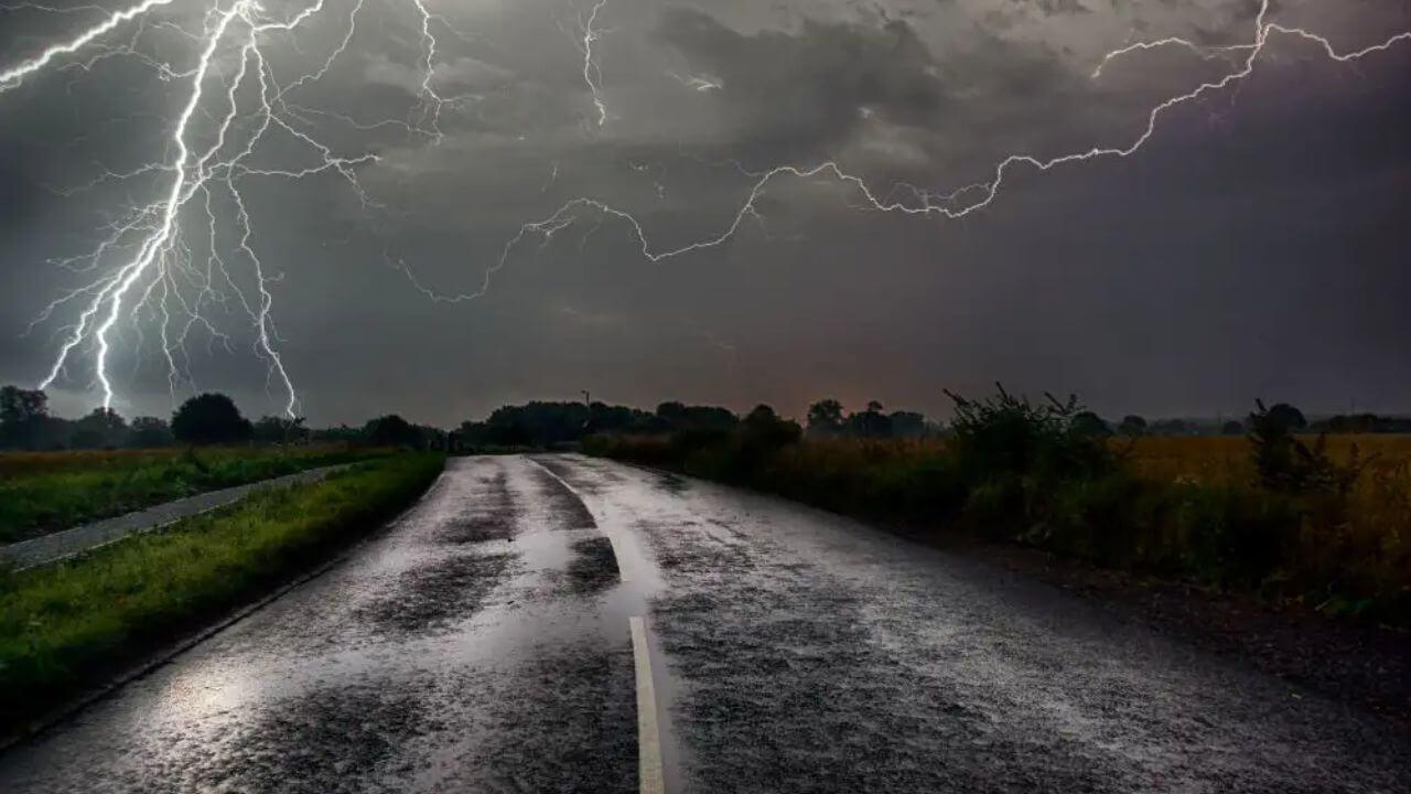 महाराष्ट्रातील 17 जिल्ह्यांमध्ये मुसळधार पावसाची शक्यता; 7 दिवस तुफान पाऊस, हवामान विभागाकडून अलर्ट जारी