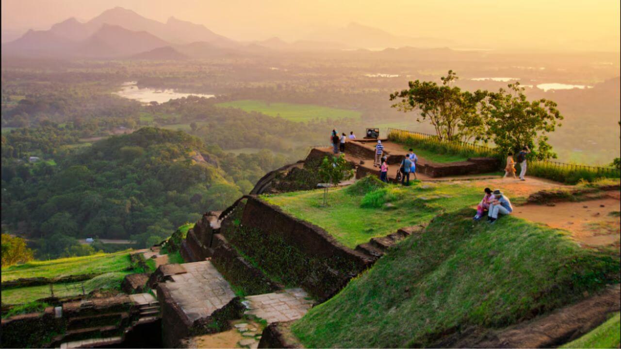 सुट्टीत फिरायला जाण्याचा प्लॅन करताय? महाराष्ट्रातील ‘ही’ ४ ठिकाणे आहेत बेस्ट