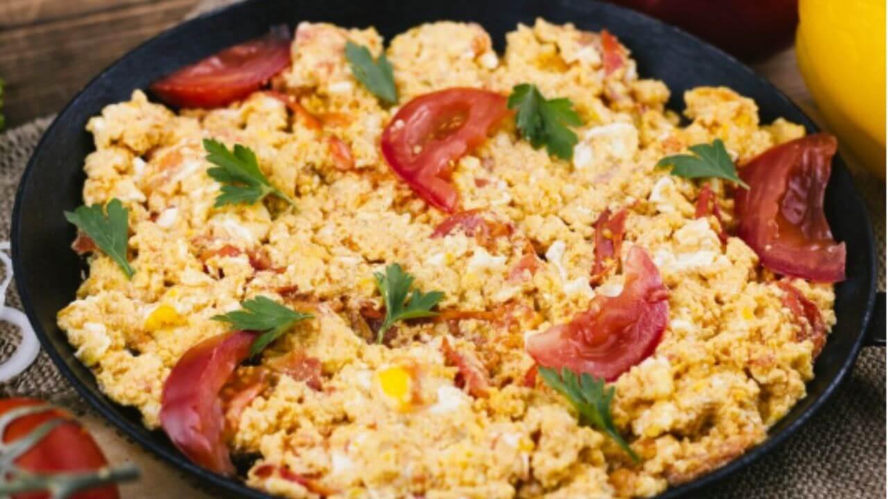 मुलांच्या डब्यासाठी बनवा ,गरमागरम पनीर भुर्जी, जाणून घ्या रेसिपी