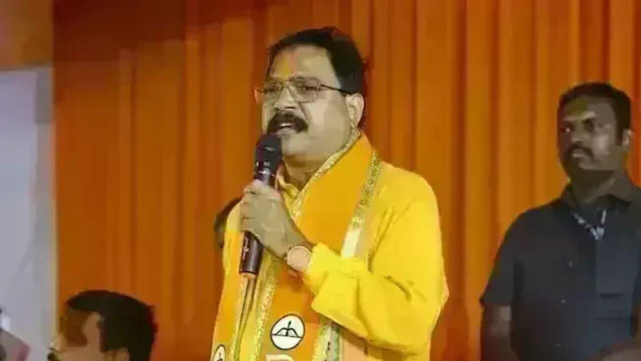 लाडकी बहिण योजनेमुळे आदिवासींच्या योजना अडचणीत; आमश्या पाडवी नेमकं काय म्हणाले?