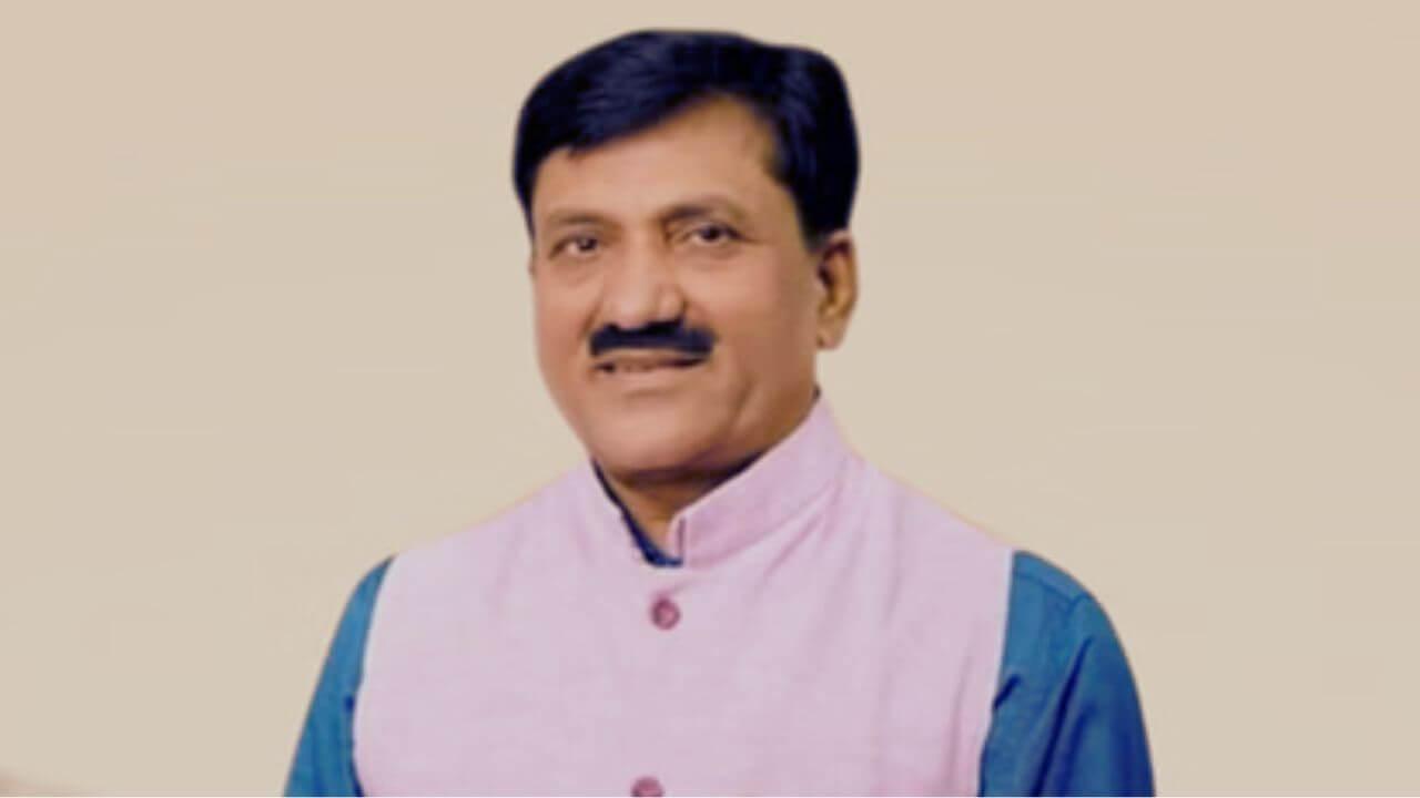 मुख्यमंत्र्यांनी फटकारल्यानंतर उतरला माज, बबनराव लोणीकरांनी मागितली वादग्रस्त वक्तव्यावर माफी