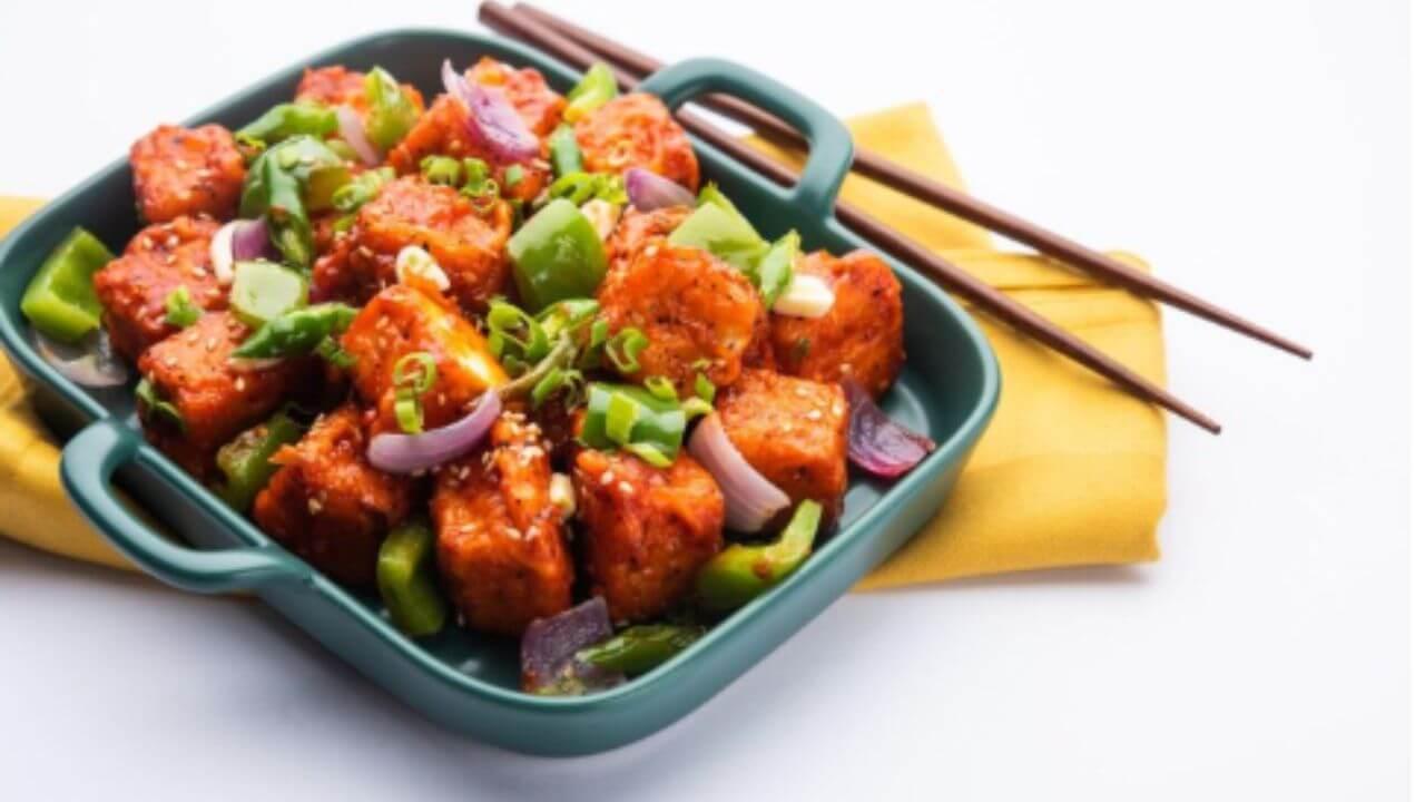 घरात कसे बनवायचे चिल्ली पोटॅटो? एकदम सोपी आहे रेसिपी