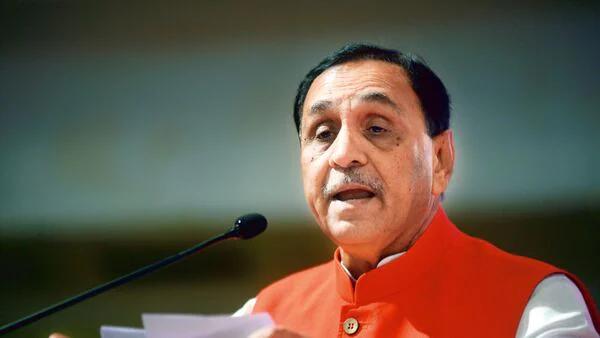 होमी भाभा, सीडीएस बिपिन रावत ते विजय रुपाणी… या दिग्गजांनी गमावला विमान अपघातात जीव, यादी पाहा