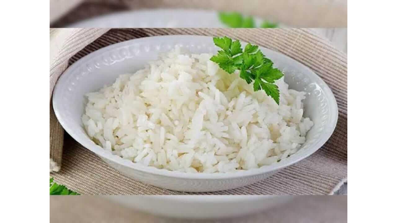 शिळा भात खाण्याचे ‘हे’ फायदे तुम्हाला माहित आहेत का? जाणून घ्या…