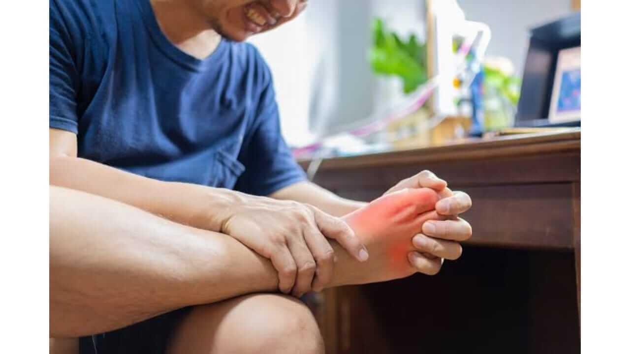 यूरिक अँसिड म्हणजे काय? जाणून घ्या लक्षणे आणि उपाय