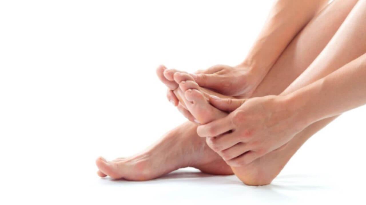 टाचांच्या वेदनांमुळे चालणे-फिरणे कठीण झालंय? ‘हे’ घरगुती उपाय देतील आराम
