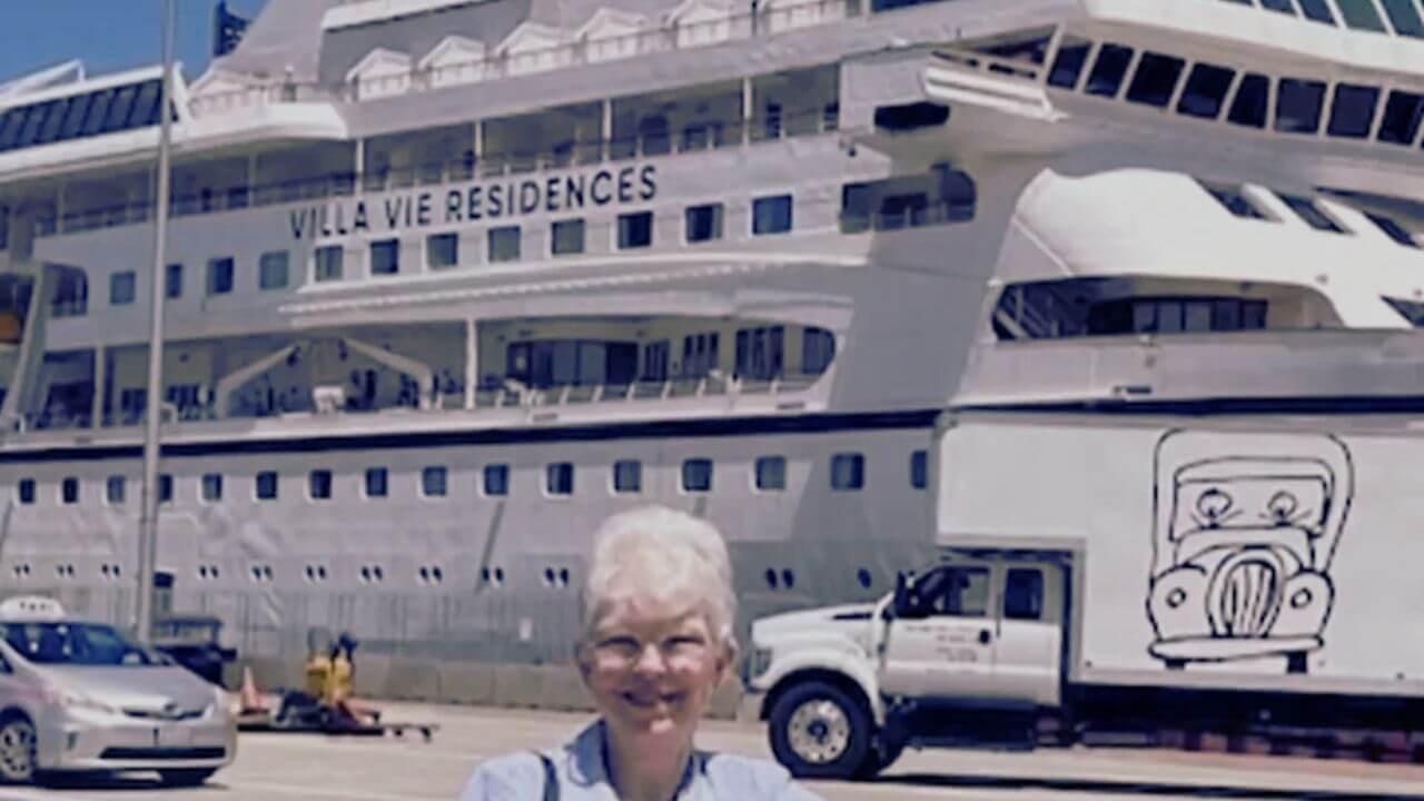 निवृत्तीनंतर 77 वर्षीय निवृत्त शिक्षिकेचा क्रूझवर राहण्याचा  निर्णय, 15 वर्ष करणार जगाची सफर