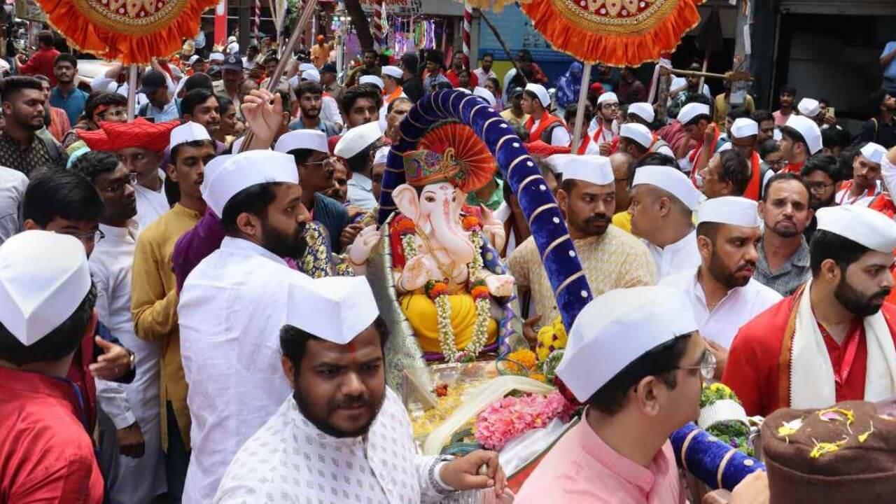 पुण्यात गणपती विसर्जनाच्या निमित्ताने वाहतूक व्यवस्थेत मोठे बदल; पुणे वाहतूक पोलीस सज्ज