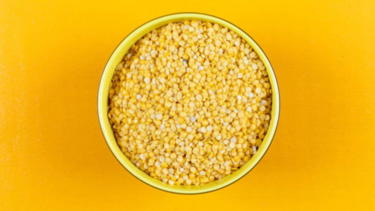 पोटाच्या अनेक समस्यांवर उपयुक्त आहे भिजवलेली मूग डाळ, दररोज खाल्यास मिळतील अनेक फायदे