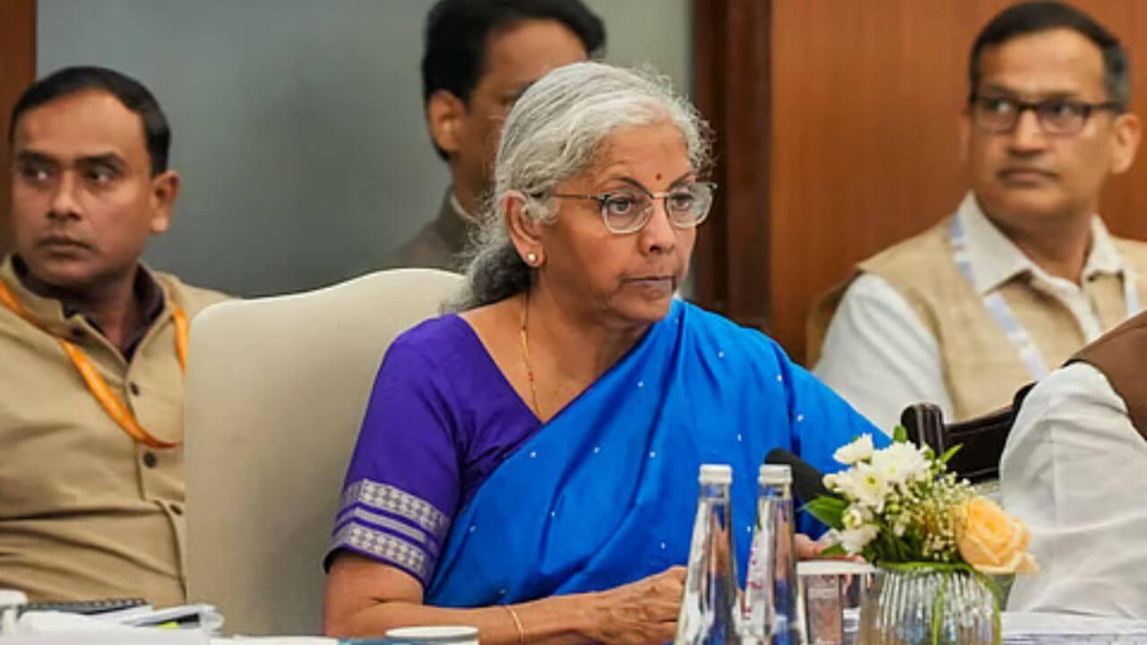 Budget 2026: कंटेंट क्रिएटर्ससाठी बजेटमध्ये मोठी घोषणा, गेमिंगमध्ये उपलब्ध होणार १० लाख नोकऱ्या