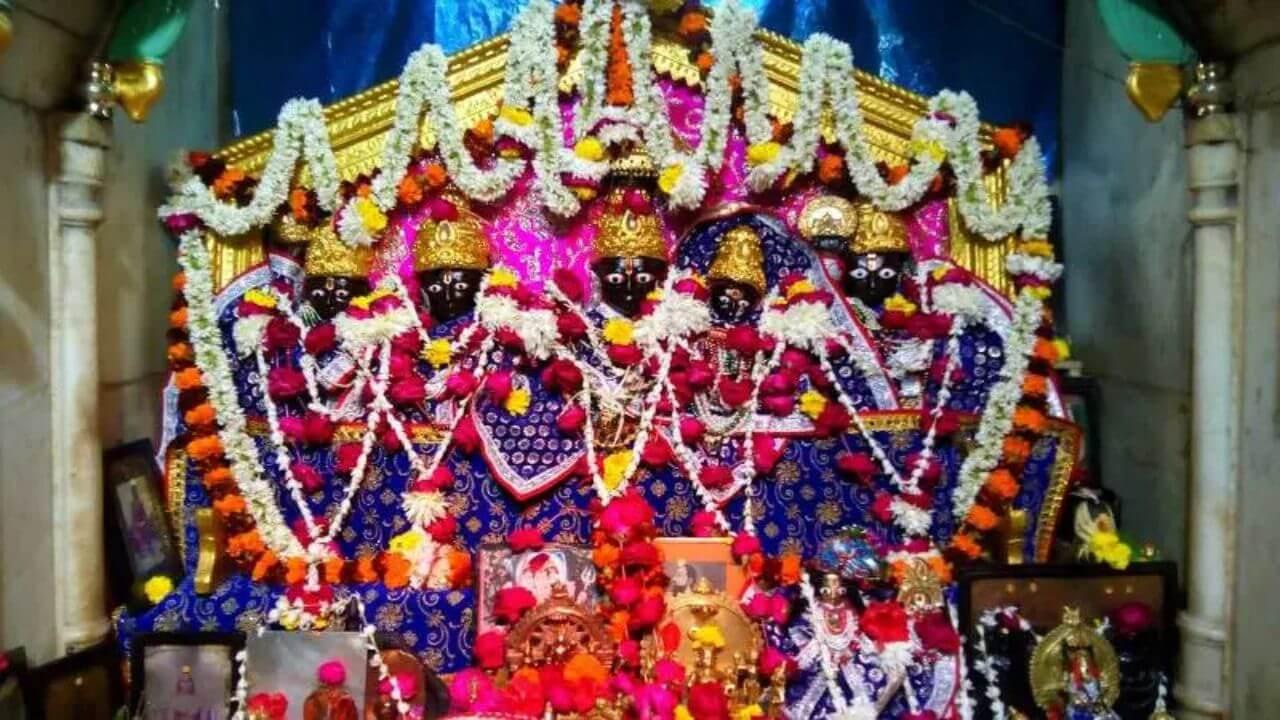 Navratri Special Famous Temples : आश्चर्यम!! देवीच्या रूपात हनुमानाची पूजा; कुठे आहे रहस्यीमय मंदिर