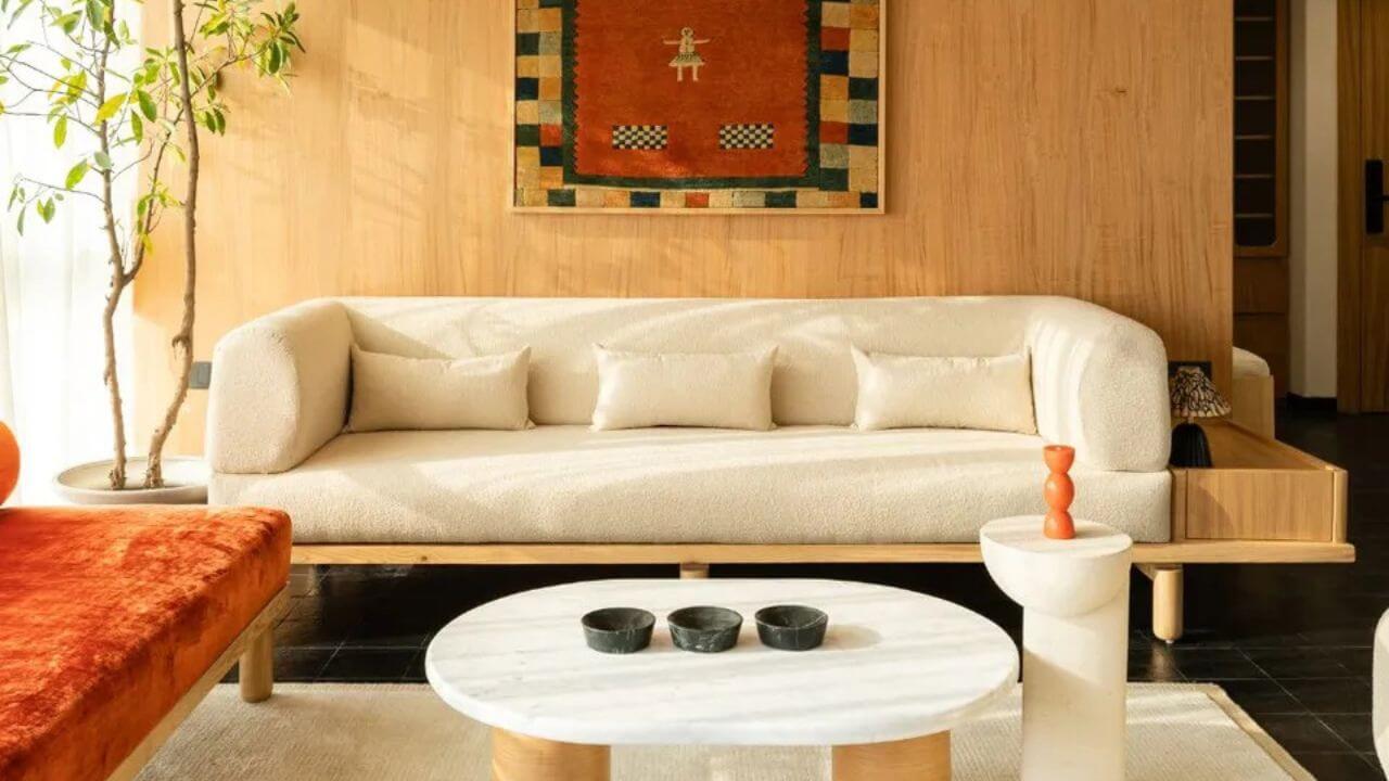 Vastu Tips : नैऋत्य दिशेला कधीही ठेवू नका या वस्तू; नाहीतर कंगाल व्हाल