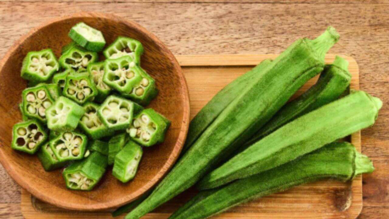 भेंडी खाल्ल्याने काय होते? आरोग्य फायदे जाणून वाटेल आश्चर्य