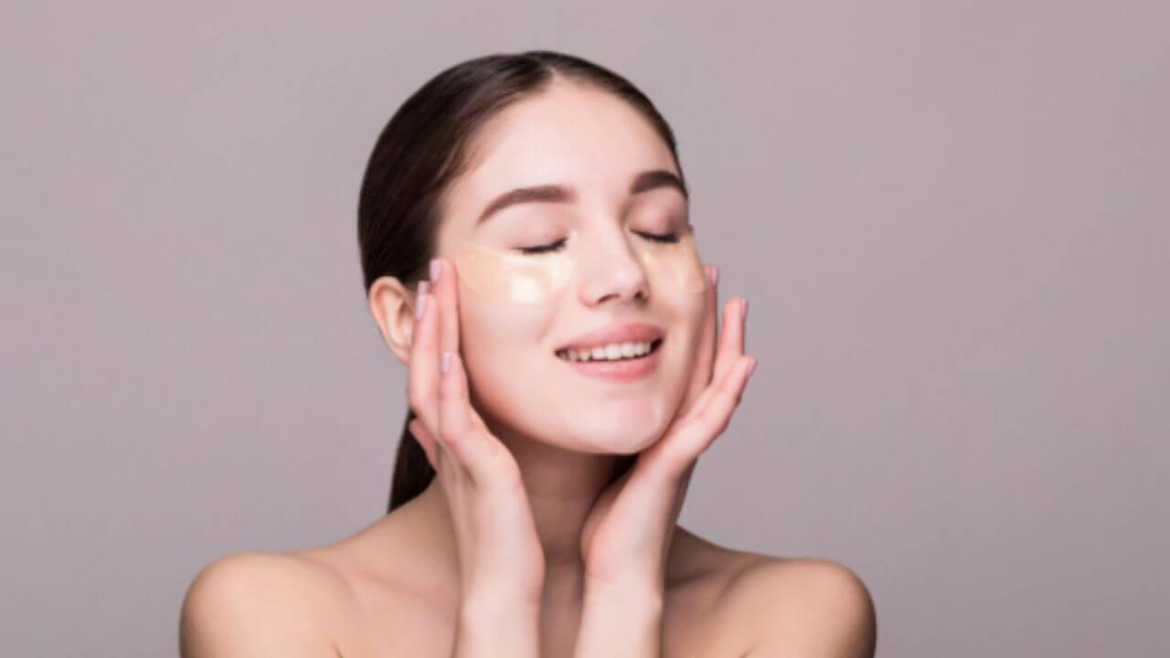 चेहरा चमकदार आणि आकर्षक बनवण्यासाठी आवश्यक आहेत ५ व्हिटॅमिन्स, कोणत्या पदार्थांमधून मिळतात जाणून घ्या