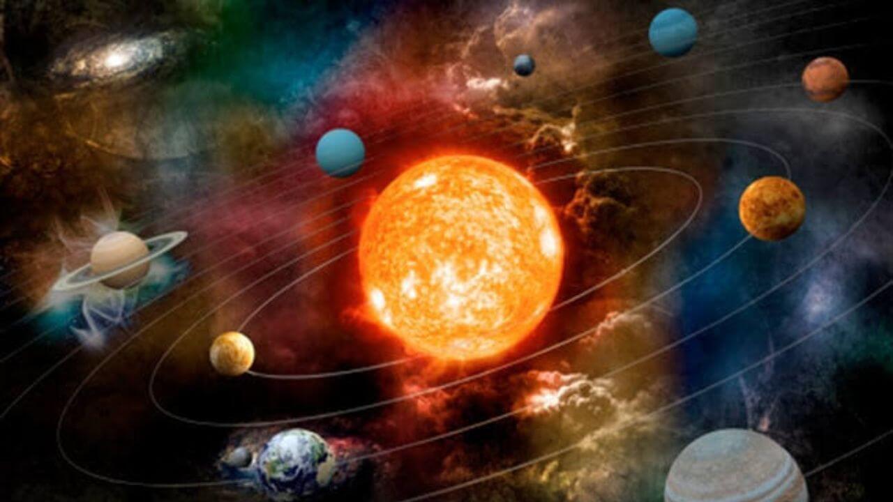 Surya Gochar 2025 : सूर्याचे राशी परिवर्तन; धनत्रयोदशीपासून या लोकांना येणार अच्छे दिन