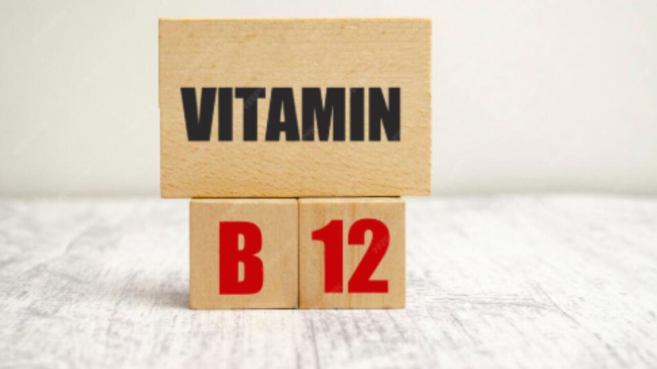 व्हिटॅमिन बी 12 ची कमतरता पूर्ण करण्यासाठी शाकाहारी लोक खाऊ शकतात ‘हे’ पदार्थ, आहारात करा समावेश