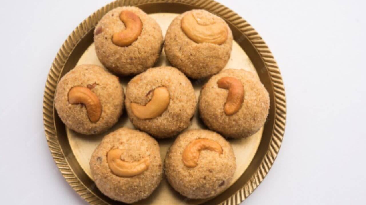 Diwali Faral Recipe: रव्याचे लाडू फारच कडक होतात?  ‘या’ रेसिपीने बनतील तोंडात विरघळणारे लाडू