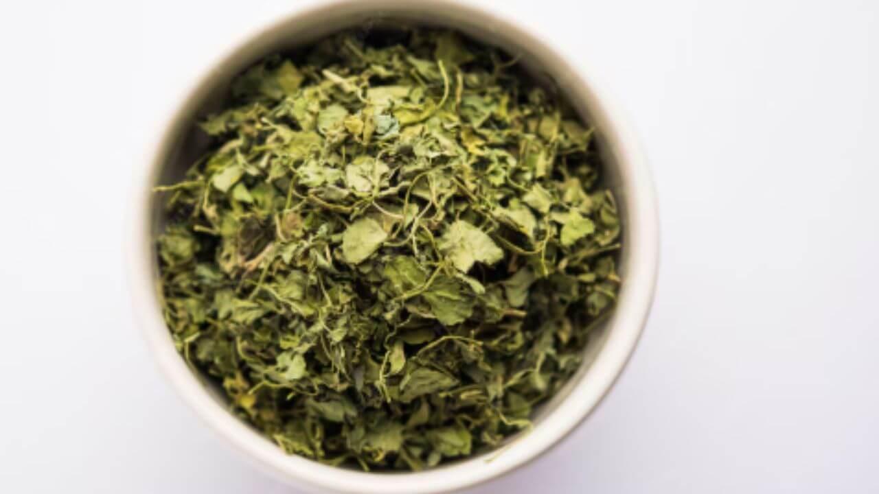 आहारात समाविष्ट करा कसुरी मेथी, आरोग्याला मिळतील फायदेच-फायदे