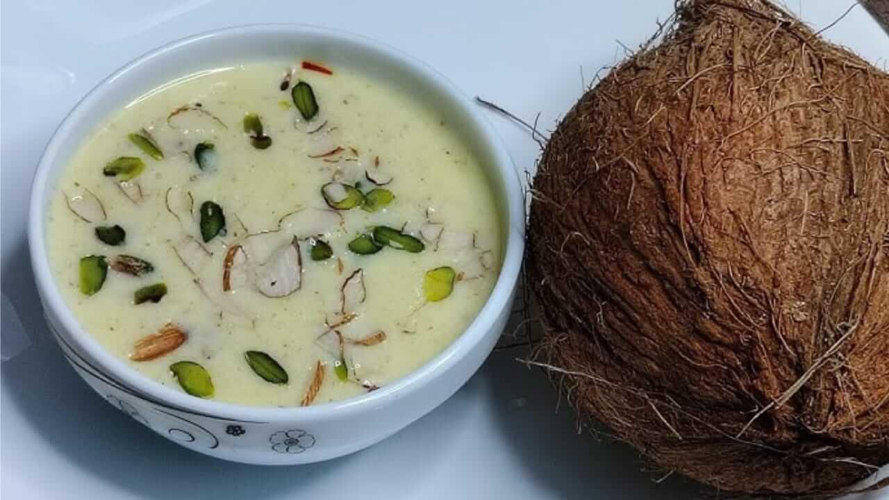 Tulsi Vivah 2025 : तुळशी विवाहाला प्रसादासाठी गोड बनवताय? ओल्या नारळाची खीर बनवा, रेसिपी जाणून घ्या…