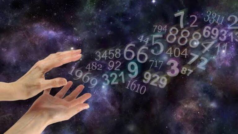 Numerology : या मूल्यांकाचे लोक आयुष्यात श्रीमंत होतात; साठवतात बक्कळ पैसा