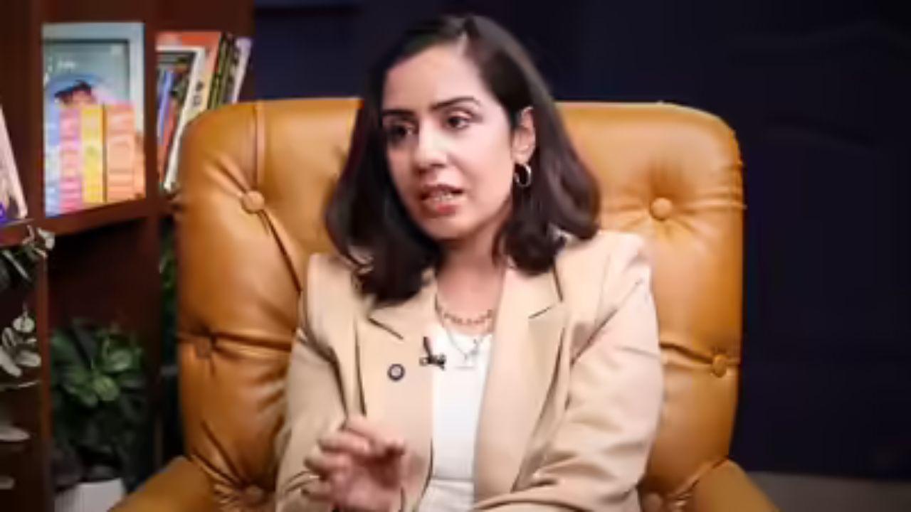 ‘वन नाईट स्टँडने पैसे कमावते बॉलिवूडची प्रसिद्ध अभिनेत्री”, प्रायव्हेट डिटेक्टिव्हचा धक्कादायक खुलासा