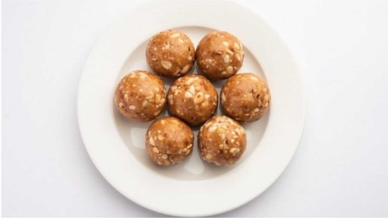 Kartiki Ekadashi 2025 : कार्तिकी एकादशीनिमित्त उपवासाला करा शेंगदाण्याचे पौष्टिक लाडू