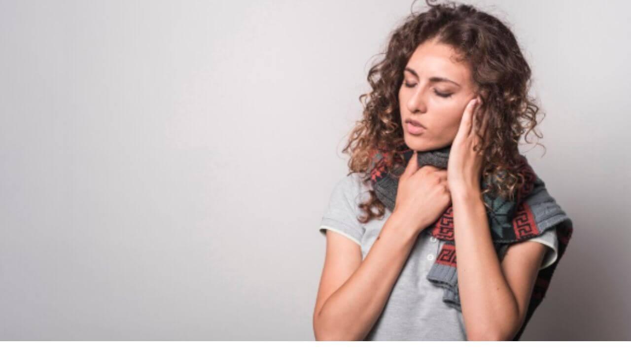 घशाला सूज येऊन अन्नही गिळता येत नाहीय? ‘हे’ आयुर्वेदिक उपाय देतील आराम