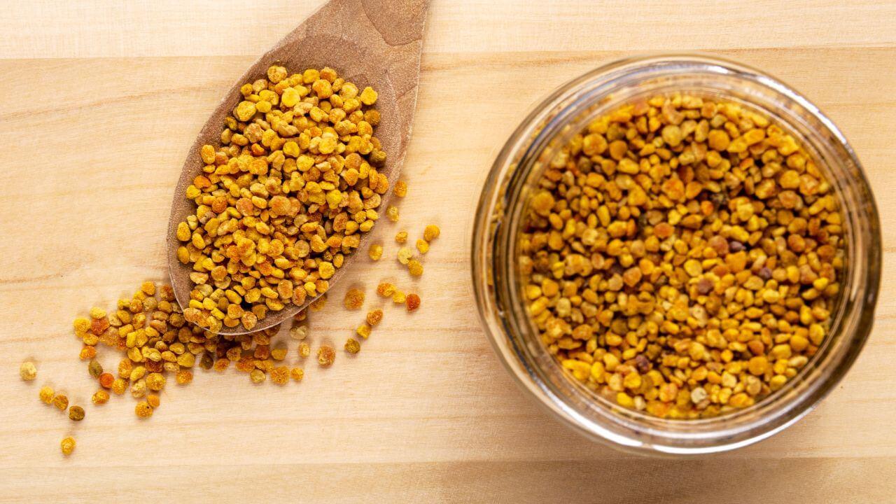 हिवाळ्यात रोज मेथीदाण्याचे पाणी पिल्याने काय होते? जाणून घ्या फायदे