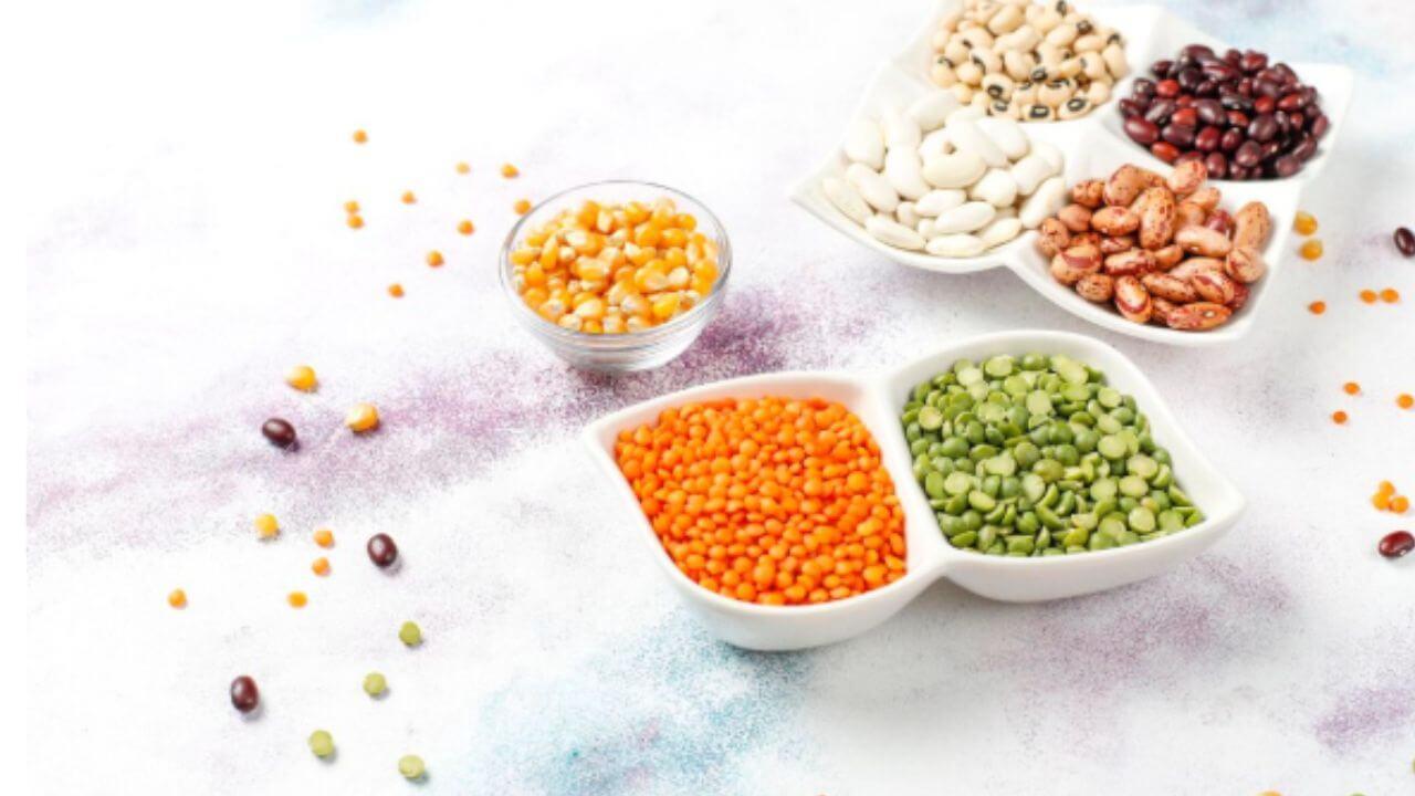 कॅल्शिअमचा मोठा स्रोत आहेत ‘या’ ४ डाळी, नियमित सेवनाने हाडे होतात मजबूत