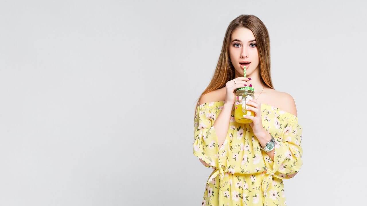 डाग-पिंपल्स दूर होऊन चेहऱ्यावर येईल नैसर्गिक ग्लो, फक्त दररोज प्या ‘हे’ ज्यूस