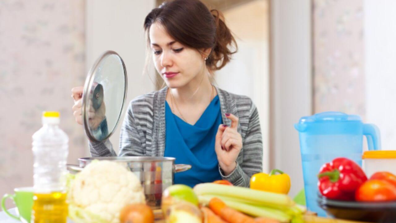 दम्याच्या रुग्णांनी रोज खा ‘हे’ ५ पदार्थ, सेवन केल्यास दूर होतील श्वसनाच्या समस्या