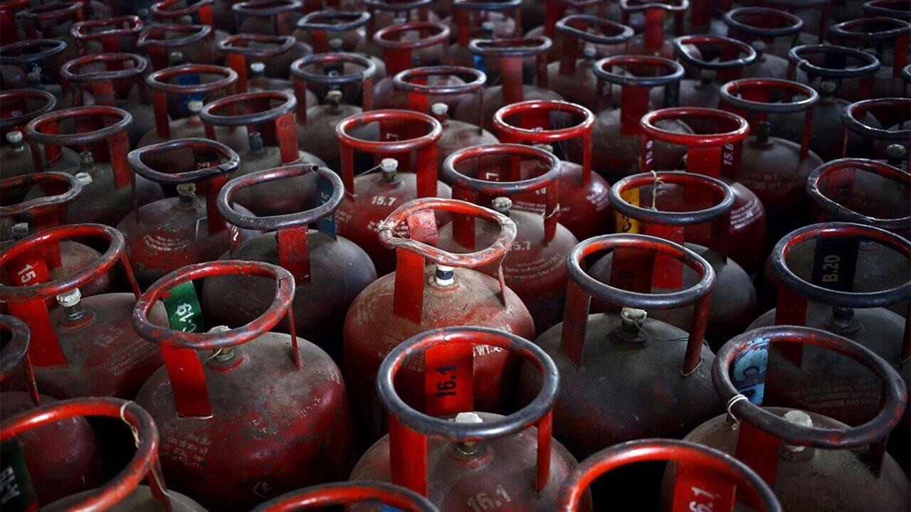 देशात कोणत्या राज्यात सर्वात स्वस्त LPG सिलिंडर मिळतो? एका क्लिकमध्ये पाहा संपूर्ण यादी