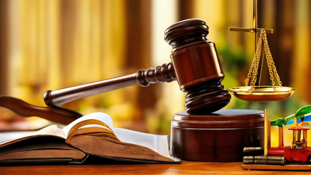 पोलीस न्यायालयाचा निर्णय मानण्यास नकार देऊ शकतात का? याबद्दलचे नियम काय आहेत? जाणून घ्या