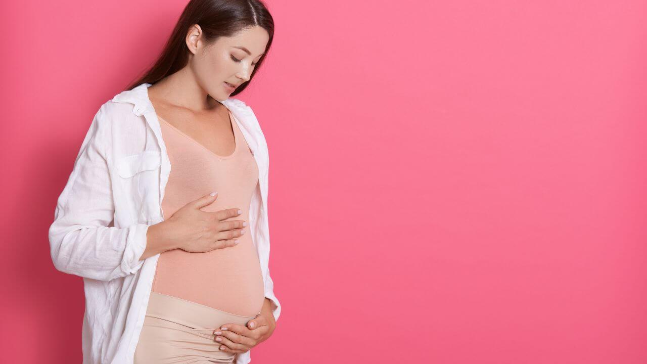 प्रेग्नेंसीमध्ये कमी होते महिलांची रोगप्रतिकारक शक्ती, वाढवण्यासाठी फॉलो करा ‘या’ टिप्स