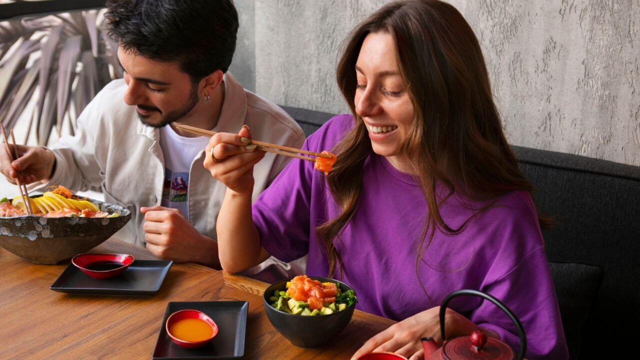 जेवल्यानंतर नियमित करा ‘हे’ ४ काम, पचनक्रिया सुधारण्यासोबत मिळतील विविध फायदे