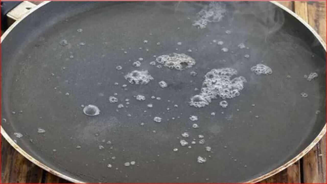 Vastu Tips : गरम तव्यावर पाणी टाकल्यास होऊ शकते नुकसान, होऊ शकतो मोठा अनर्थ…