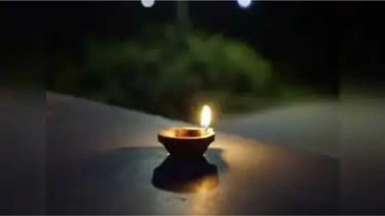 Vastu Tips : दिवा लावण्यासाठी योग्य वेळ कोणती? दिवा लावण्याचे महत्व जाणून घ्या…