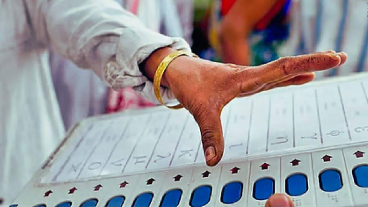 Municipal Corporation Election Result : राज्यातील महापालिकांत महापौरपदाची चुरस वाढली; वसईत ऑपरेशन लोटस, कल्याण डोंबिवलीत चुरस वाढली!