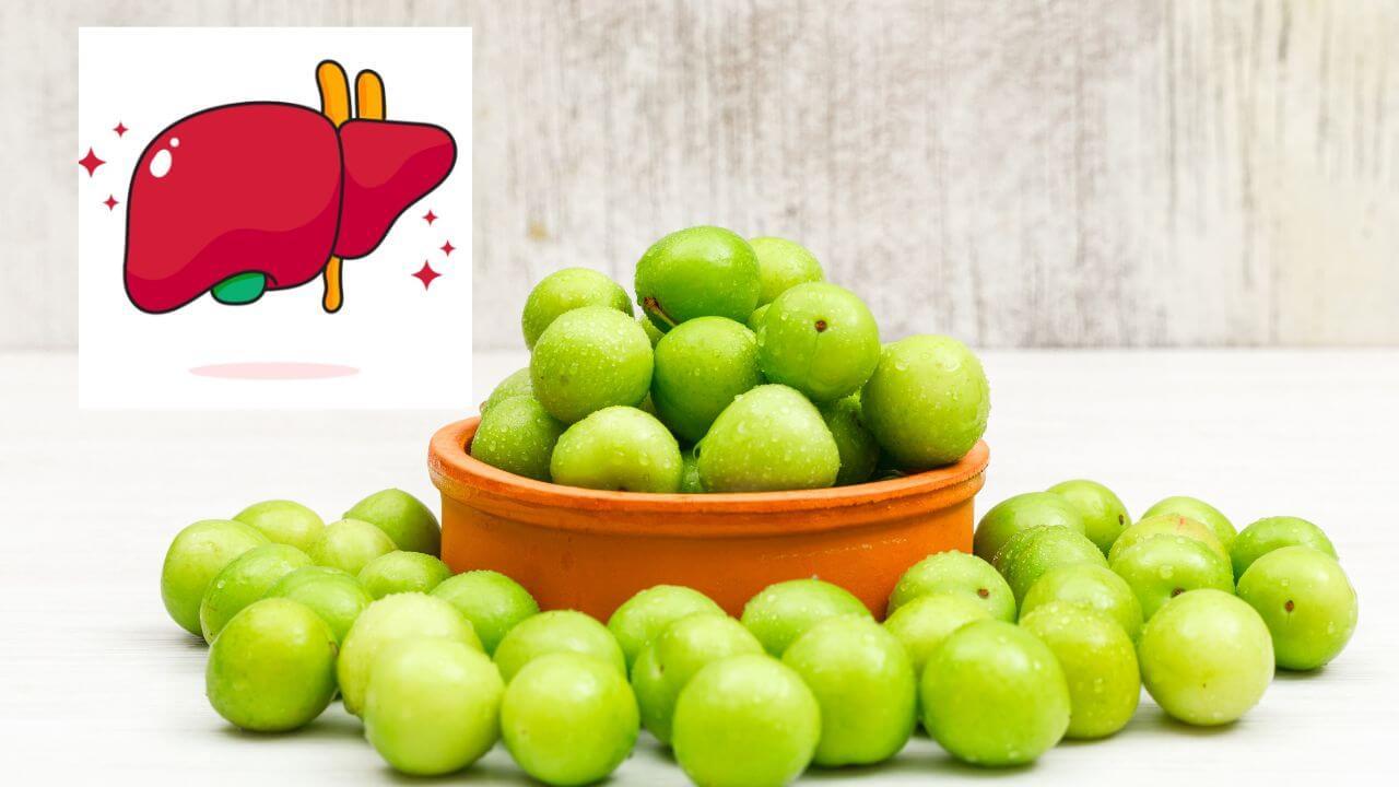 लिव्हर डिटॉक्स करून हेल्दी बनवते आवळा, जाणून घ्या सेवन करण्याची योग्य पद्धत