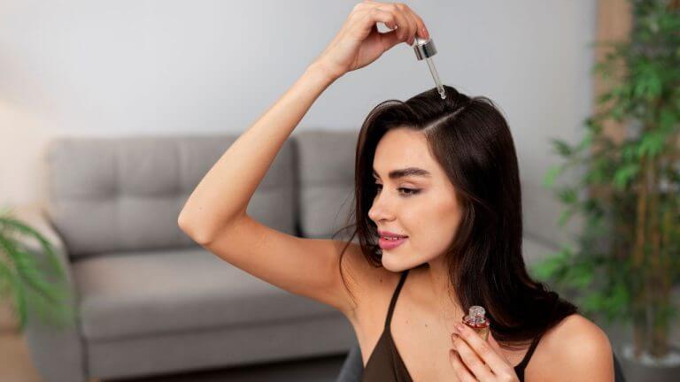 टाळूवर नियमित लावा व्हिटॅमिन ई, केसांना मिळतील फायदेच-फायदे