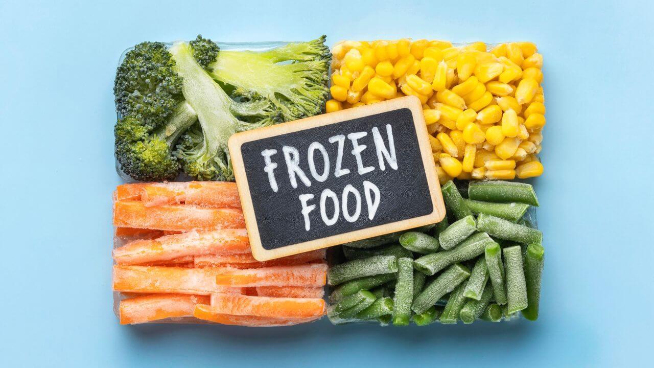 फ्रोजन फळे आणि भाज्या किती दिवस टिकतात? जाणून घ्या काय सांगतात तज्ज्ञ